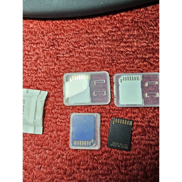 Pack of -4 SD Cards - Picture 2 of 7